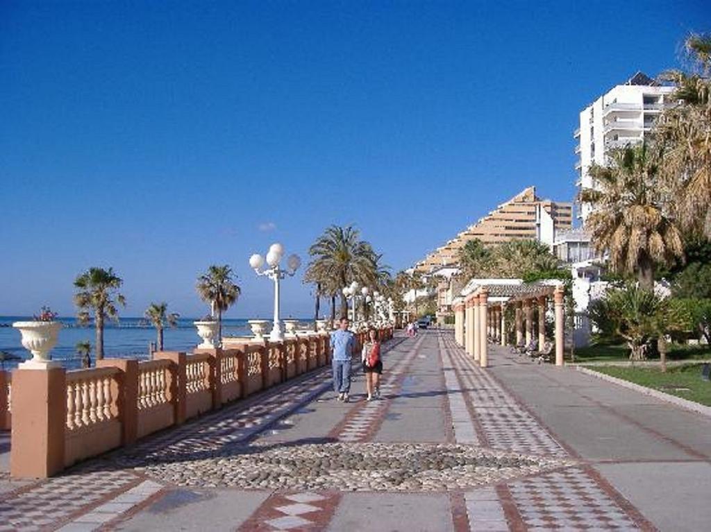 BBQ Evita Beach Club Benalmádena Exterior foto